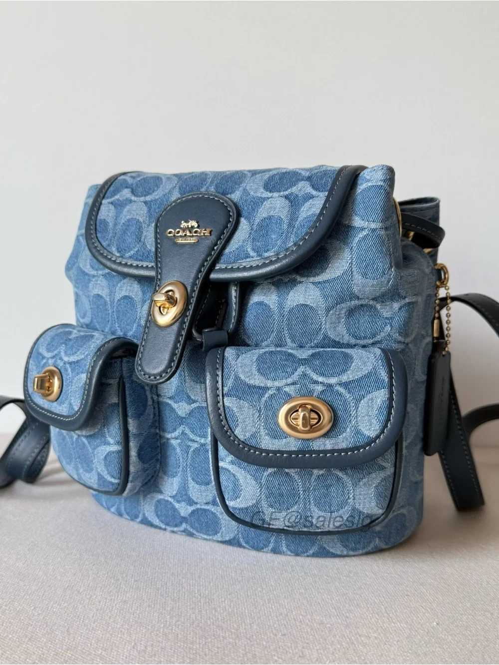 NWT Coach Hadley Backpack Signature Denim Blue Leather Gold Turnlock CDB95